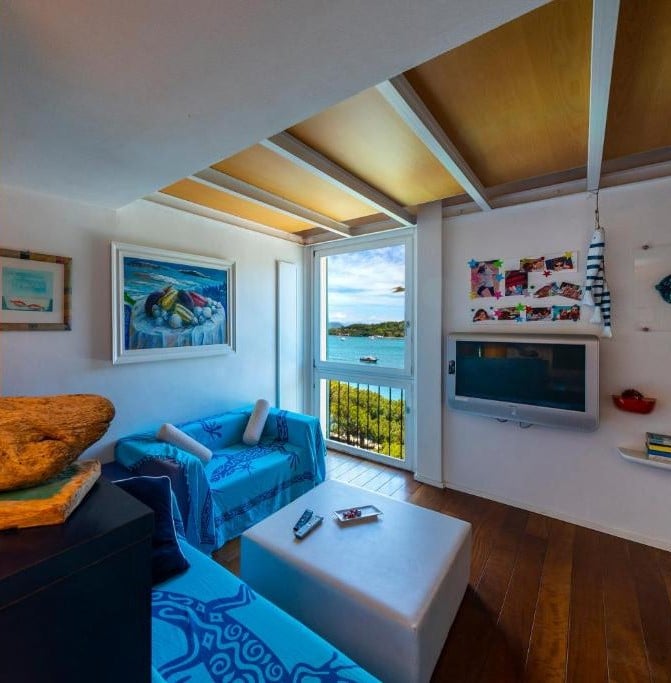 La Casa Dagli Occhi Blu